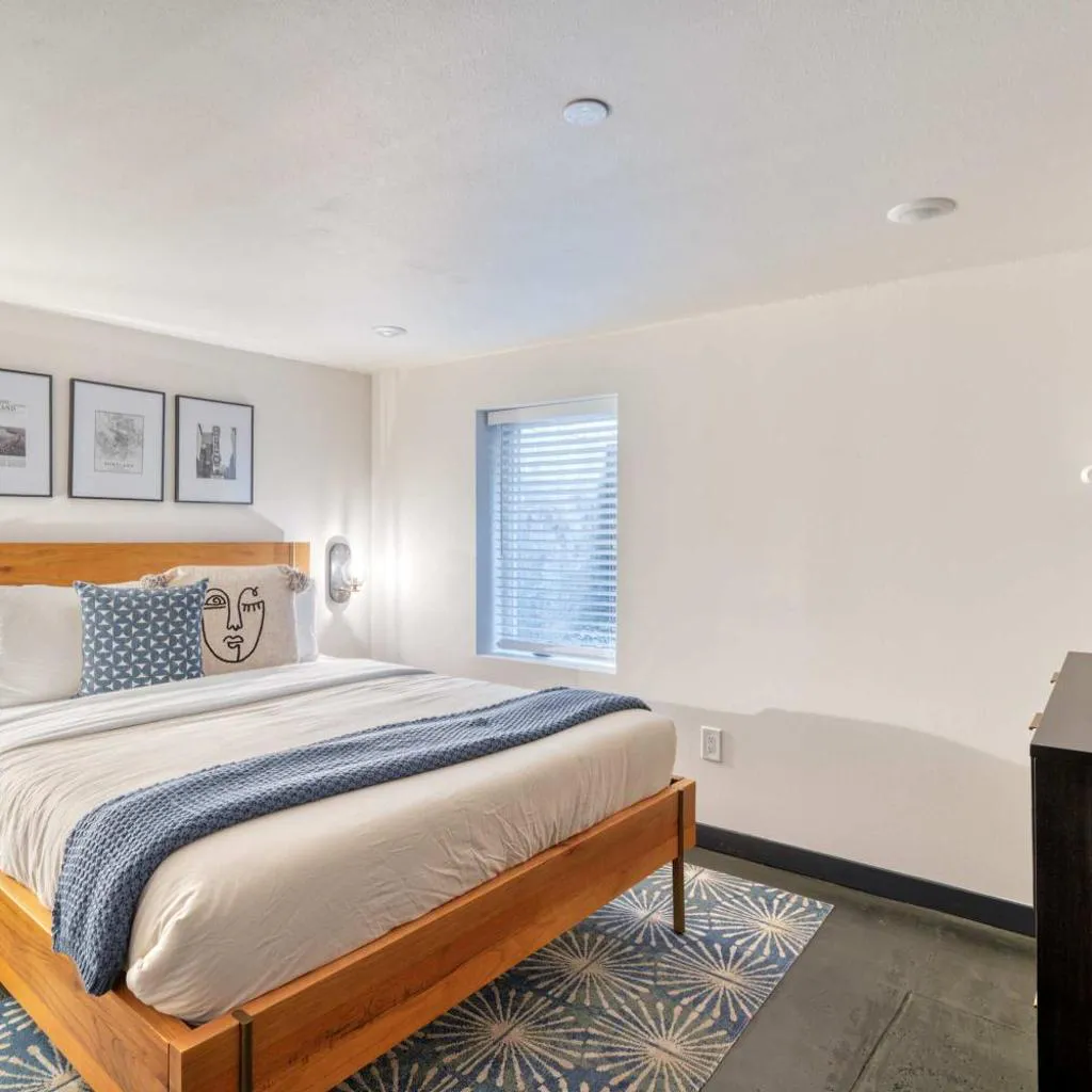 Photograph of Stay Portland - Luxury Living on NW 23rd Ave, Walk Score 99