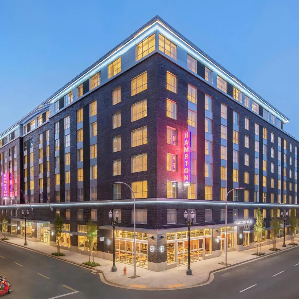 Photograph of Hampton Inn And Suites By Hilton Portland-Pearl District