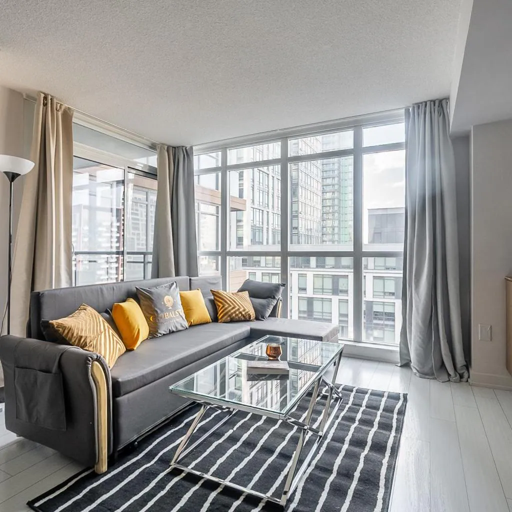 Photograph of Gorgeous 2Bedroom 2Bathroom Condo with Balcony in Downtown Toronto