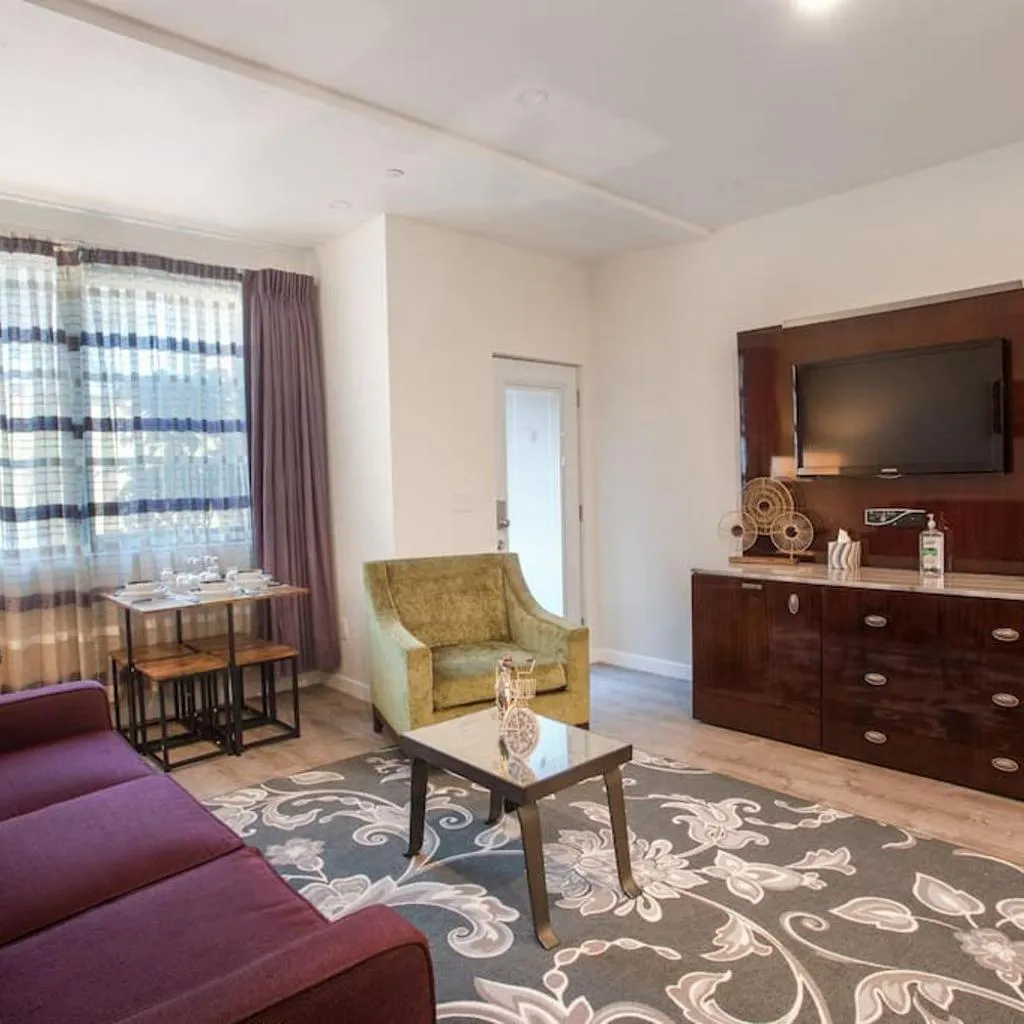 Photograph of 1-Bedroom with Cali King Size Bed in San Diego