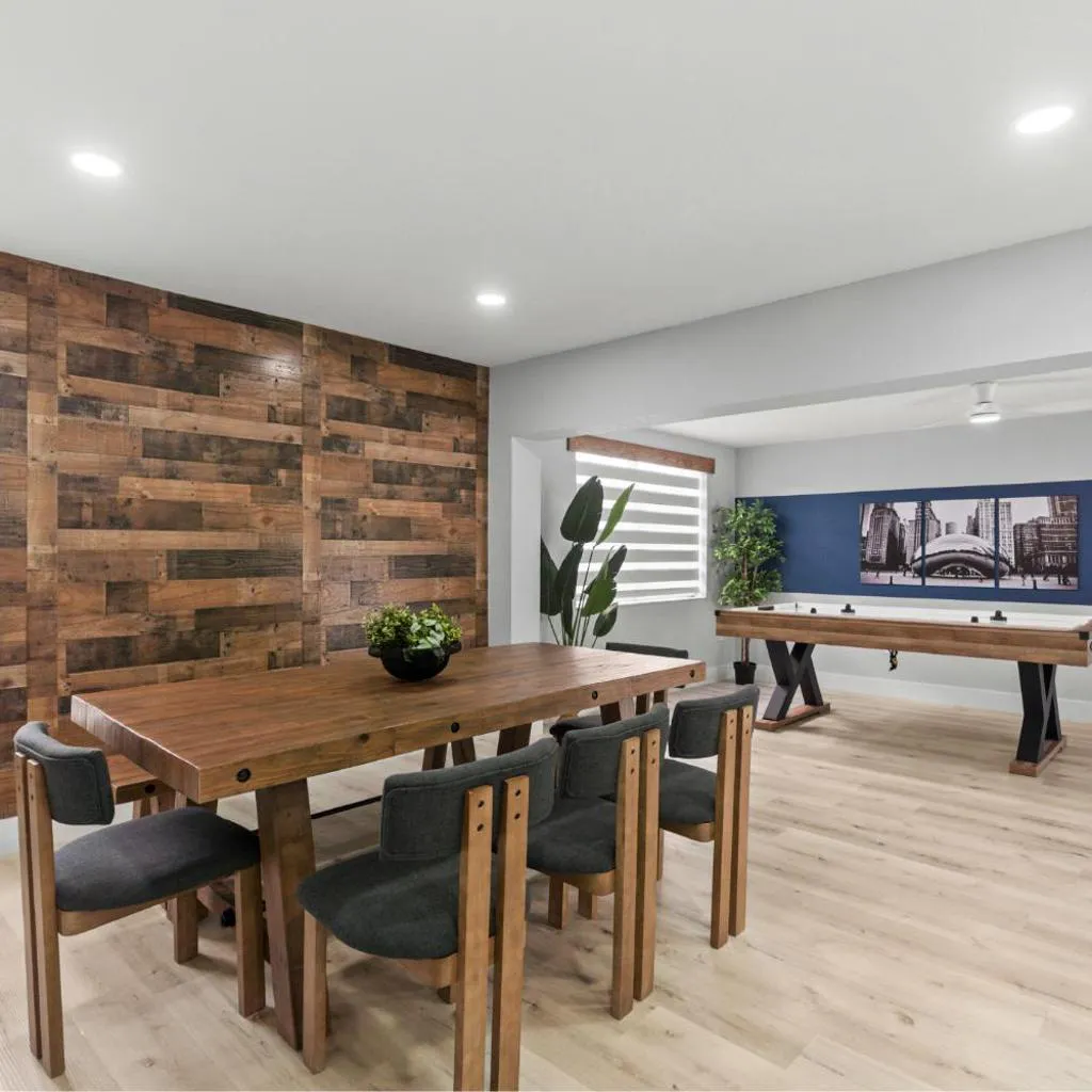 Photograph of Chicago Vibe Heated Pool 5BR 2BTH