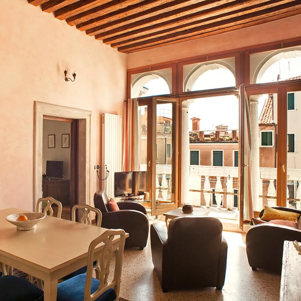 Photograph of WP RELAIS Biennale