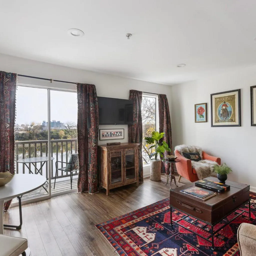 Photograph of Downtown Nashville Riverfront Unit 820