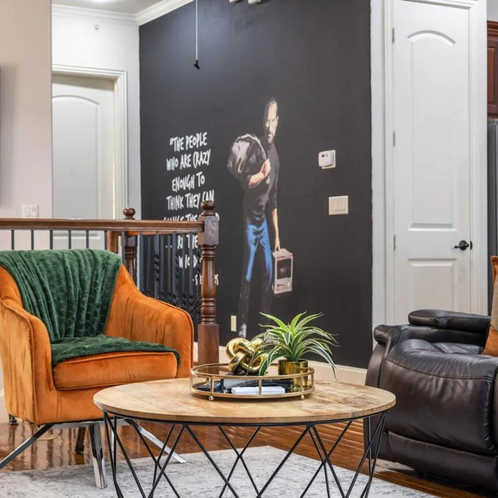 Photograph of Modern Luxury Townhome in Uptown Galleria