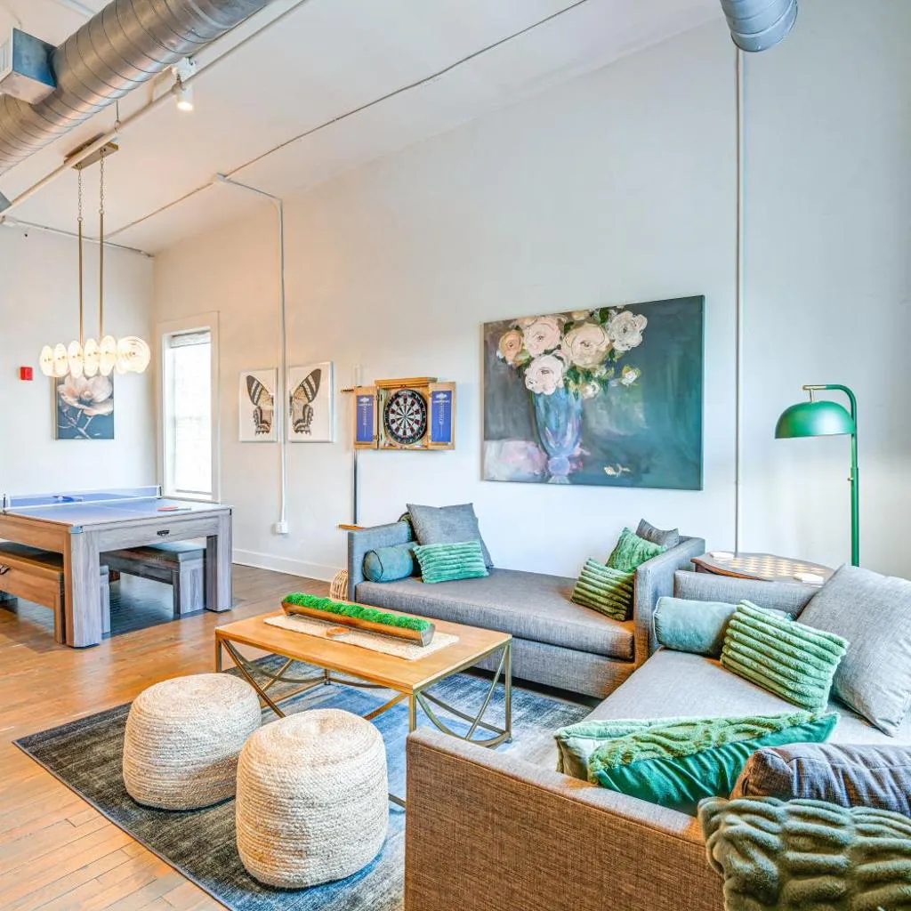Photograph of Walk to Vanderbilt: Eclectic Apt in Nashville
