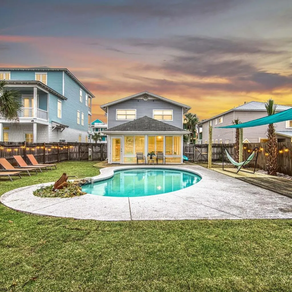 Photograph of 1min Walk To BeachPrivate Heated PoolZula Dreams