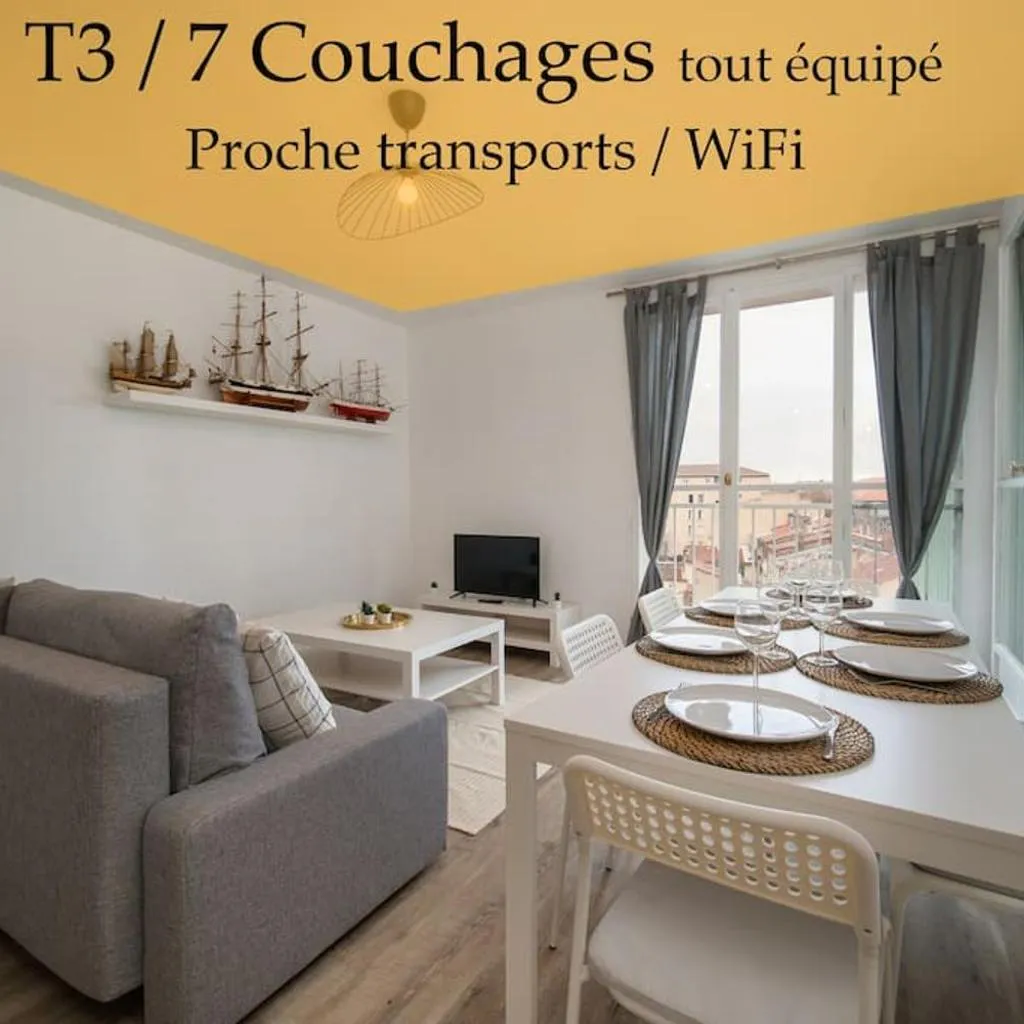 Photograph of Fully equipped apartment balcony sleeps 7 wifi