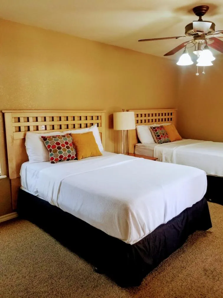 Photograph of CLOSE TO STRIP, Very Private, GATED, Huge Floorplan, WIFI, Washer&Dryer