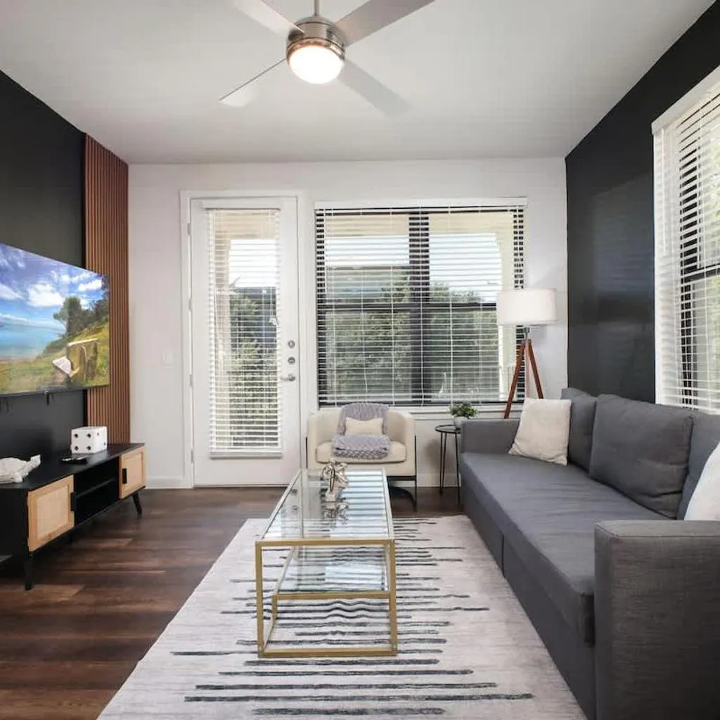 Photograph of 2BR Escape w Parking&Pool, Near Rvrwlk & Conv Ctr