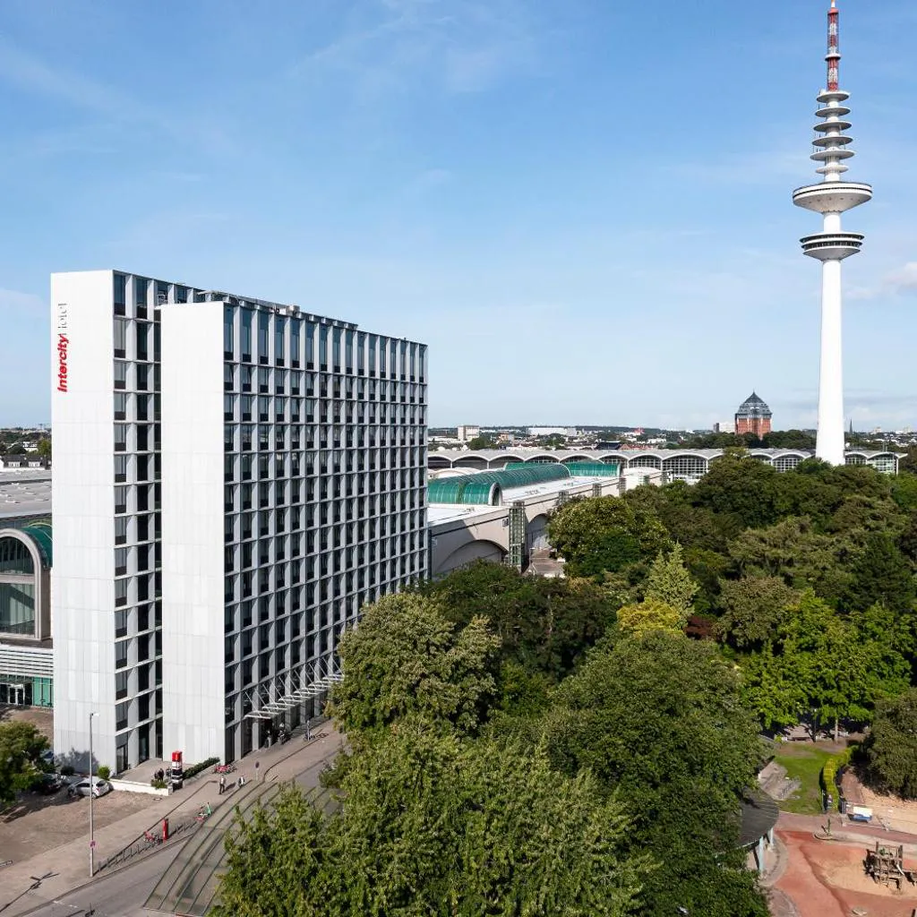 Photograph of IntercityHotel Hamburg Dammtor