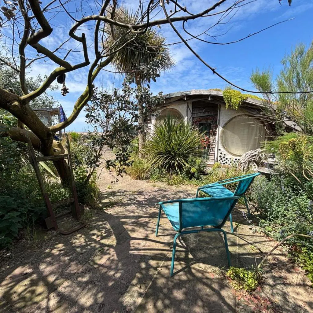 Photograph of Coastal Cabin - 2 rooms - Sleeps 3
