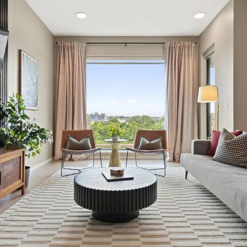 Photograph of River View Luxury Condo with Garage, Walk to Downtown