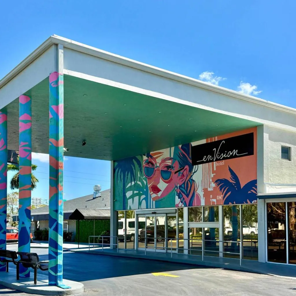 Photograph of enVision Hotel Miami International Airport