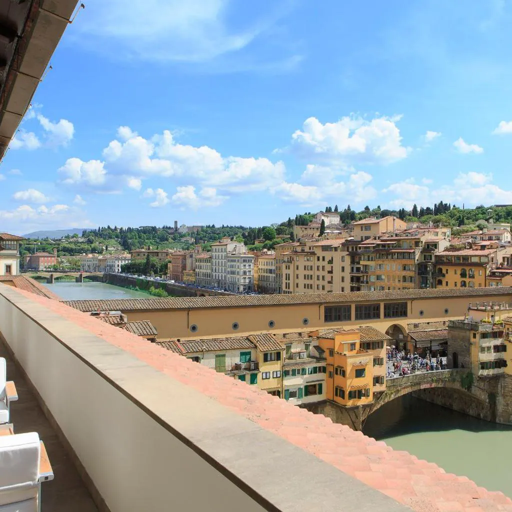 Photograph of Portrait Firenze - Lungarno Collection