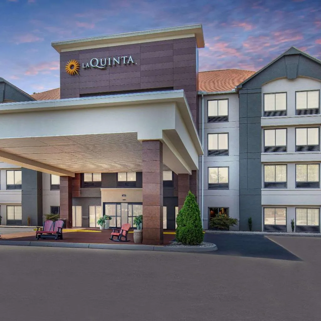 Photograph of La Quinta Inn by Wyndham Pigeon Forge-Dollywood