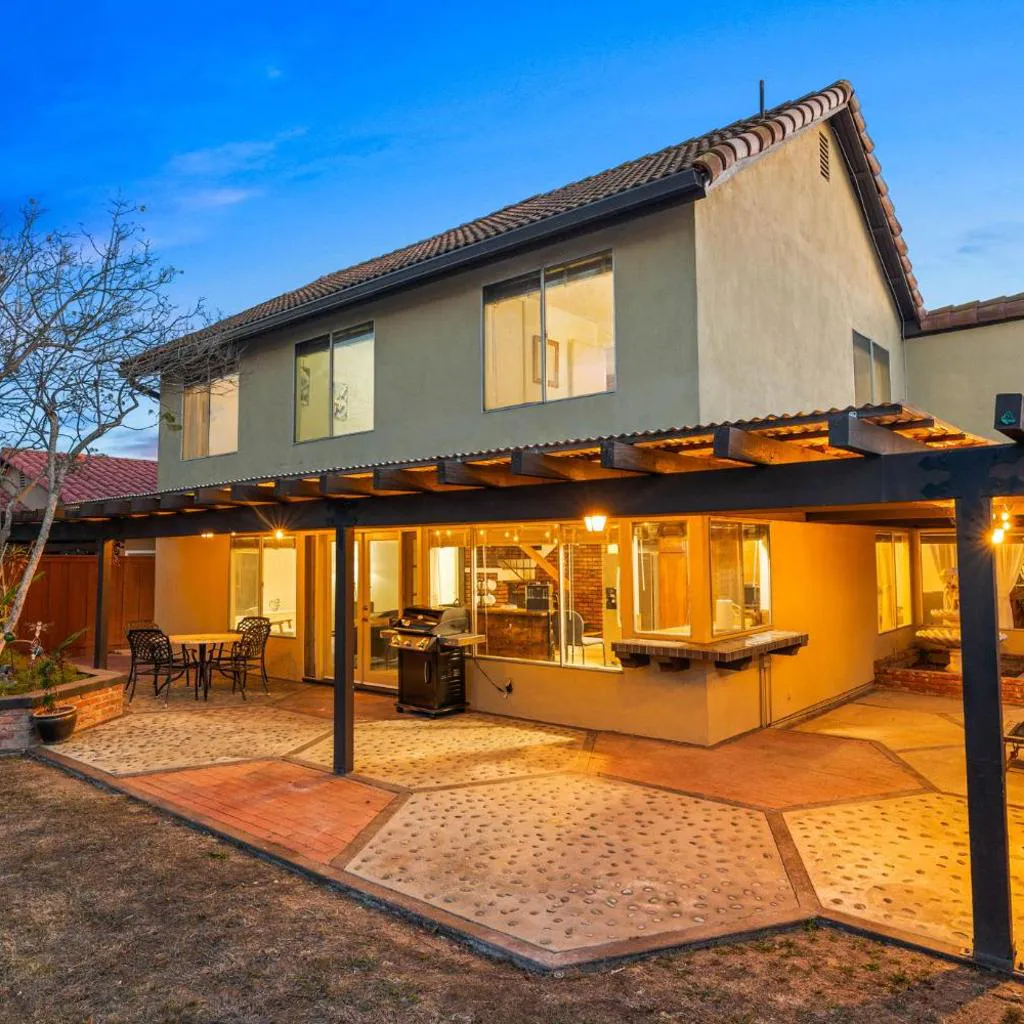 Photograph of Mira Mesa Family Retreat 4BR with Balcony and Firepit
