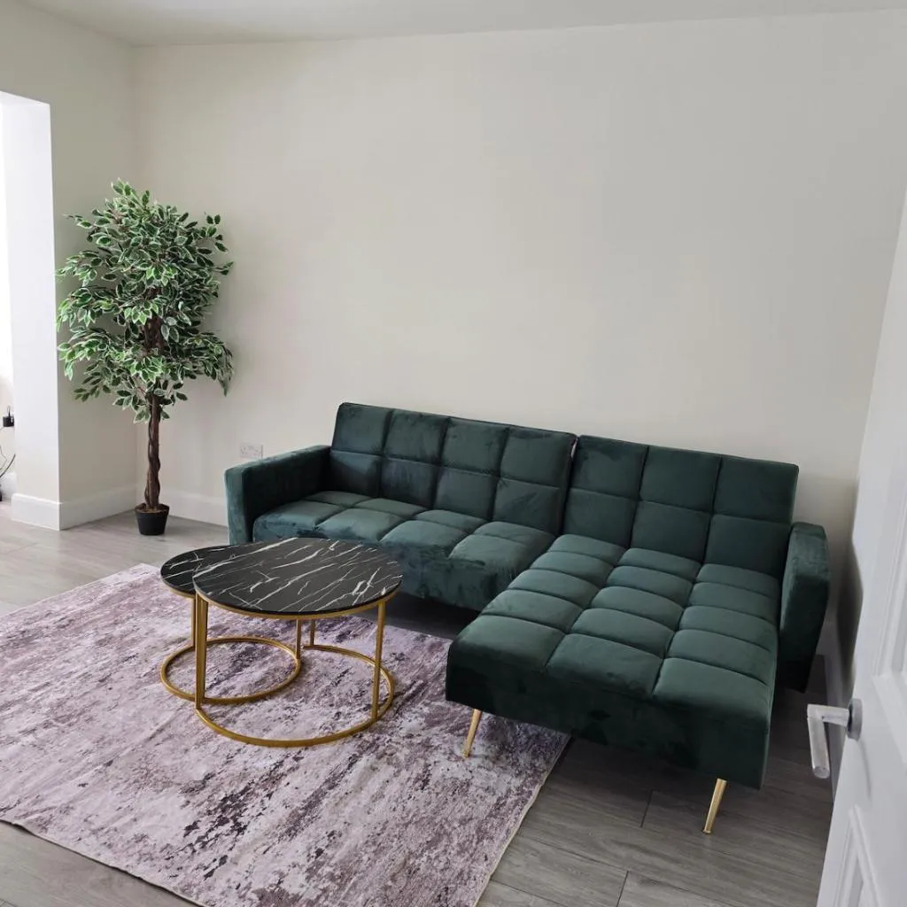 Photograph of HolidayDreamHousesWembley