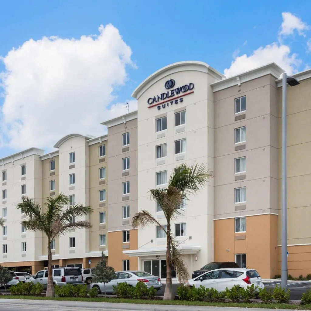 Photograph of Candlewood Suites Miami Intl Airport - 36th St by IHG