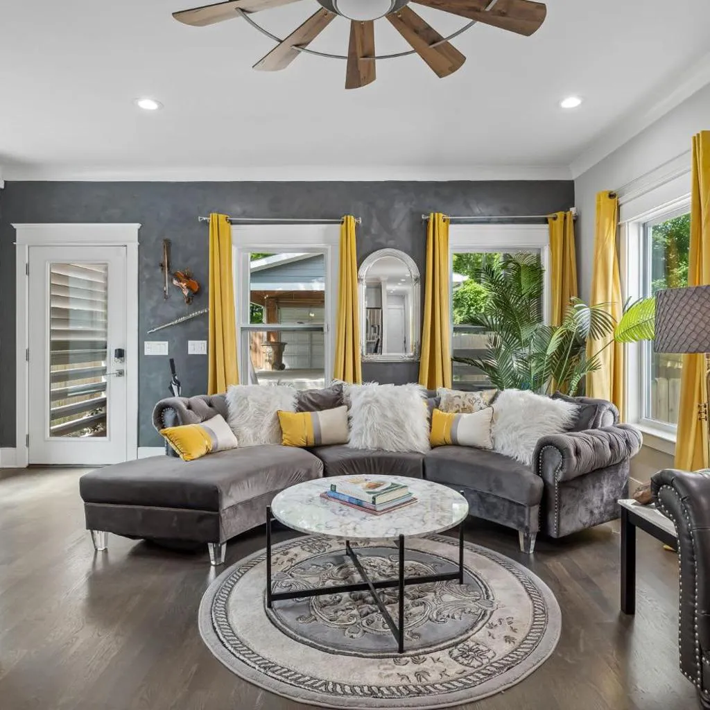 Photograph of Stay in style Spacious Nash home near Broadway