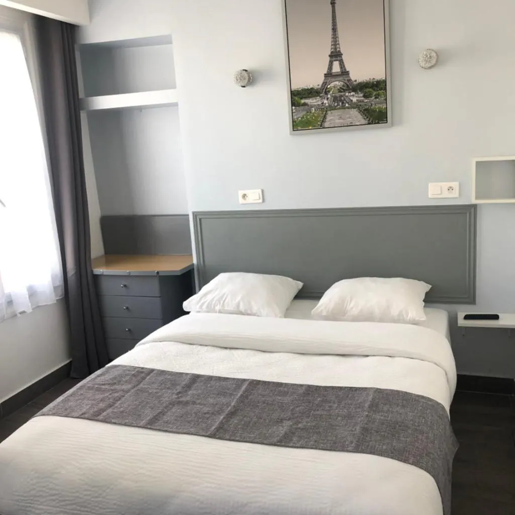 Photograph of Hôtel Clauzel Paris