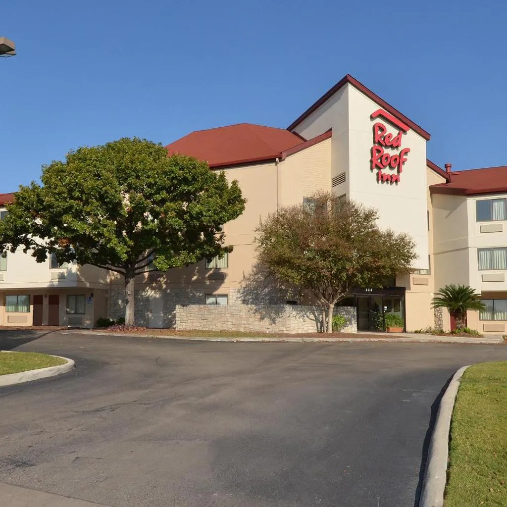 Photograph of Red Roof Inn San Antonio Airport