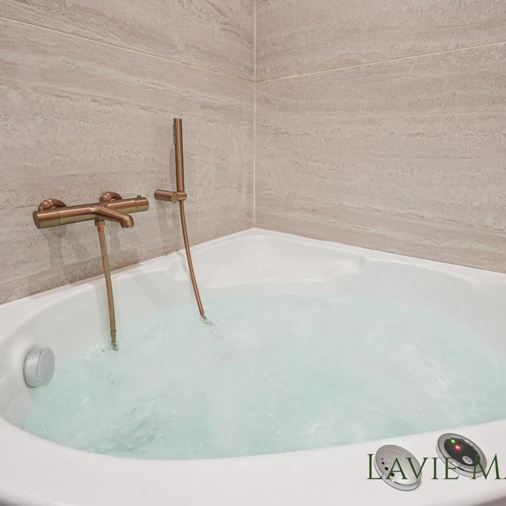 Photograph of Lavie Maison Central & Hot Tub