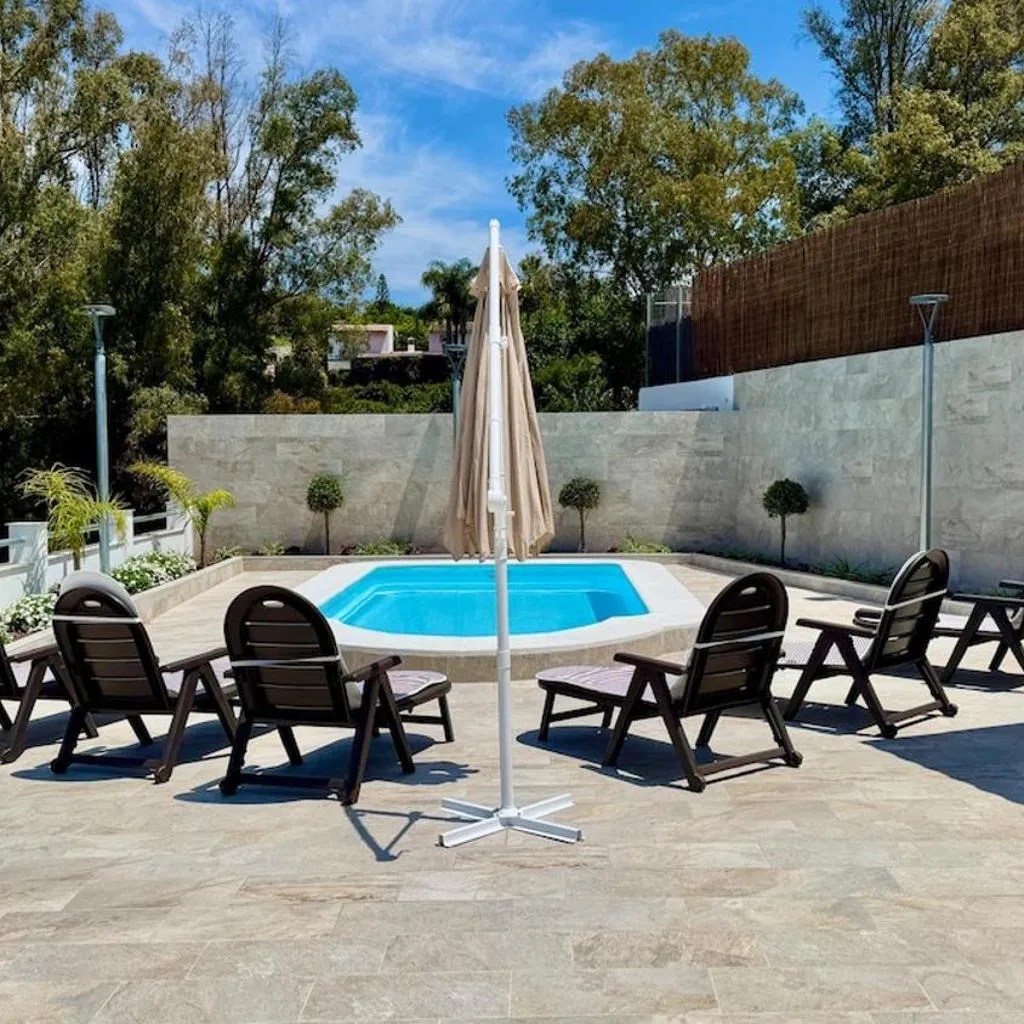 Photograph of Casa rural de diseño con piscina y barbacoa