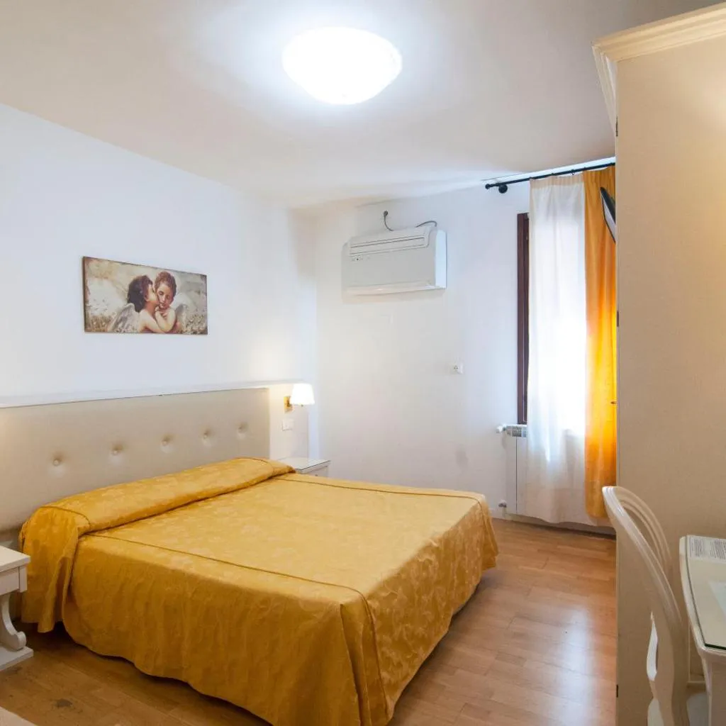 Photograph of Albergo ai Tolentini