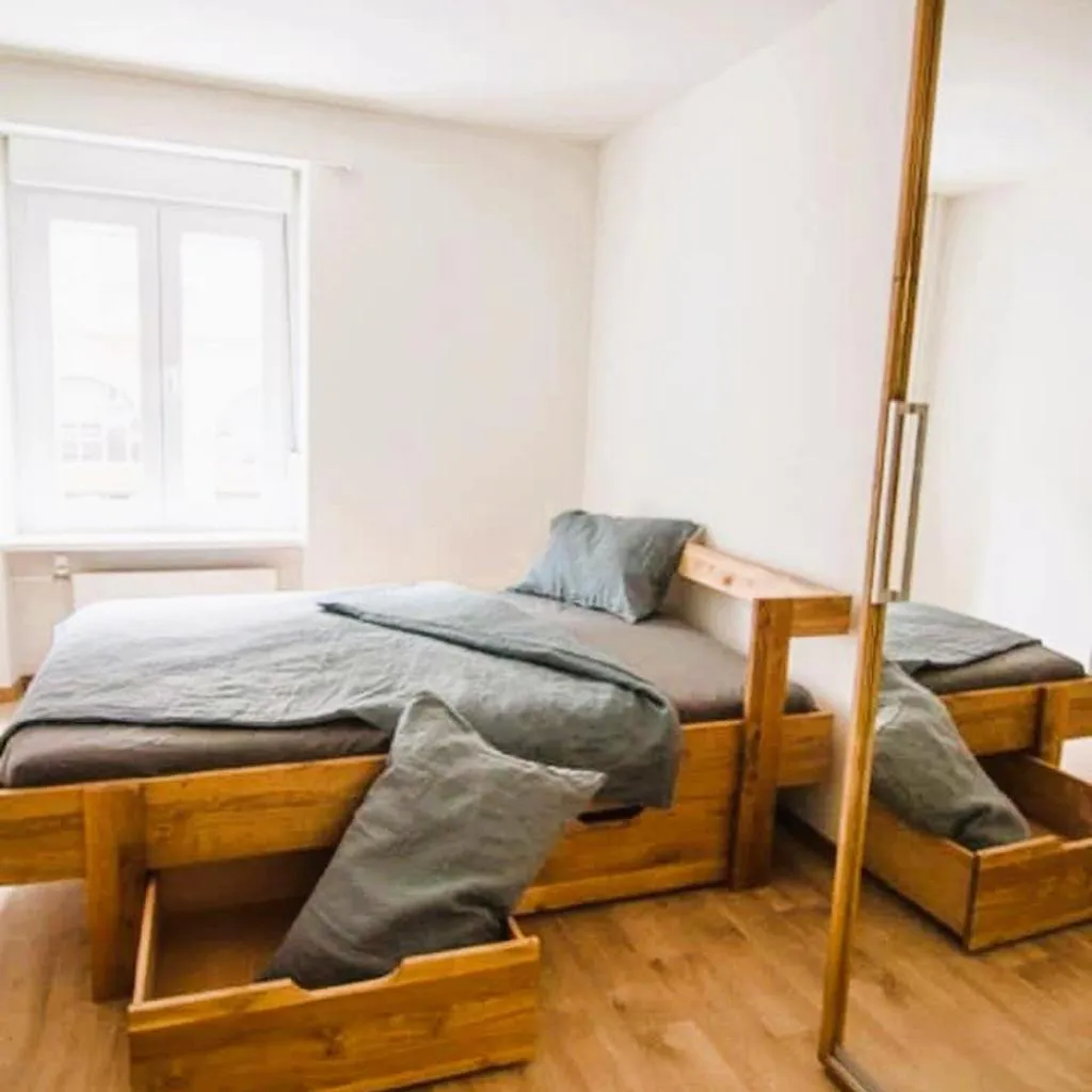 Photograph of Zurich City Center Apartments next to Zurich HB Main Train Station LA - Self Checkin