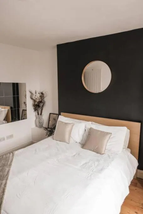 Photograph of 3 Rooms Apartment in Oval