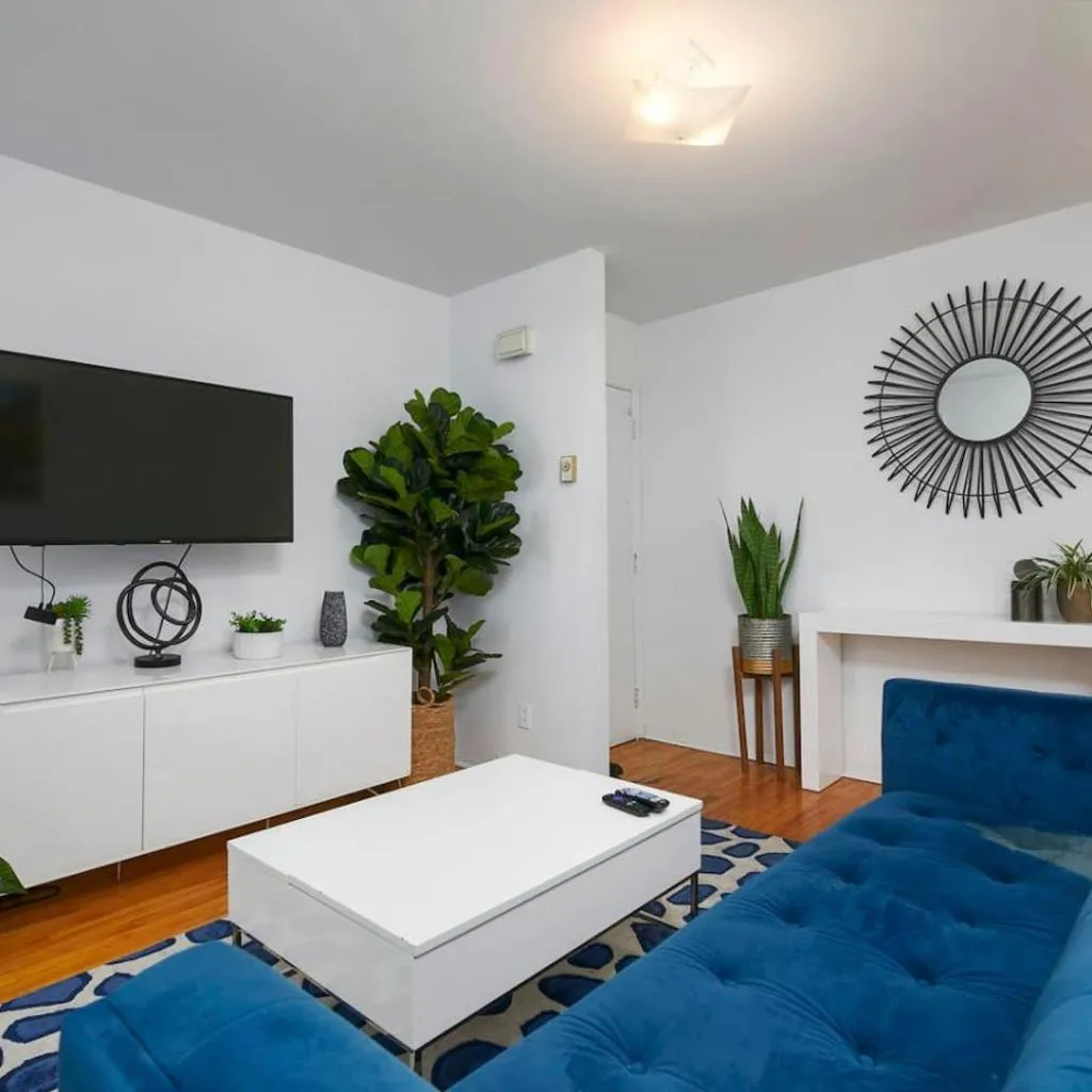 Photograph of Stunning 2B in Plateau Mont-Royal