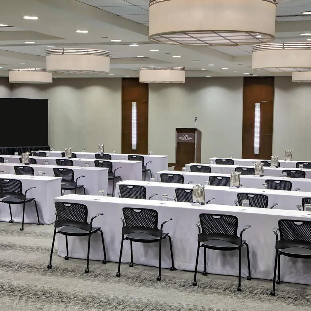 Photograph of Crowne Plaza - Chicago West Loop by IHG