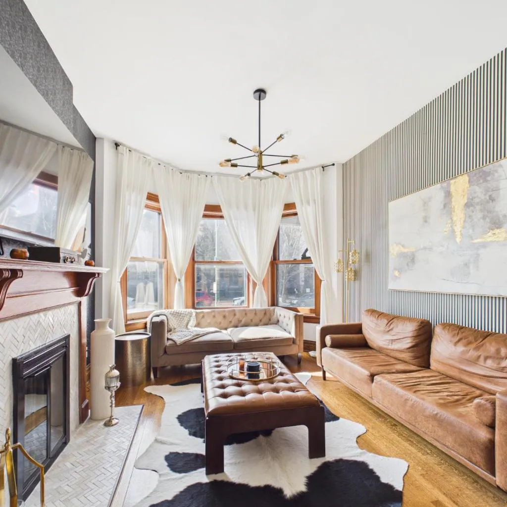 Photograph of Wrigleyville Art Deco Executive Duplex Garage