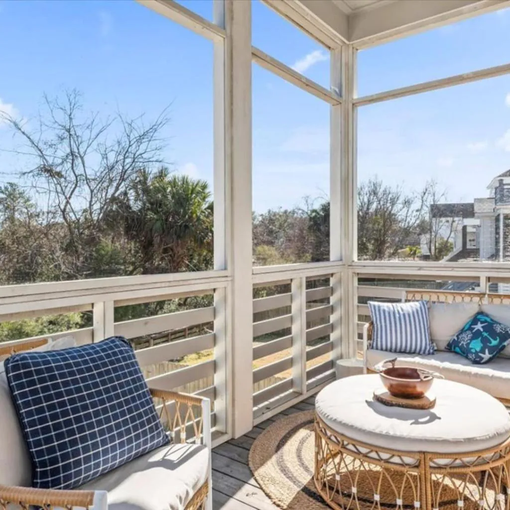Photograph of The Oakwood Retreat Marsh View Home with Game Room and Porches