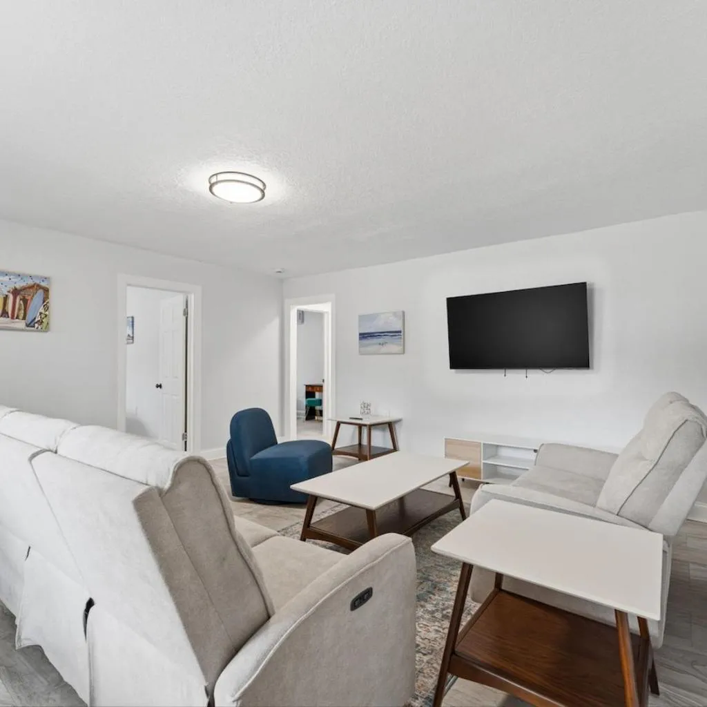 Photograph of Clearwater Charm First Floor #1