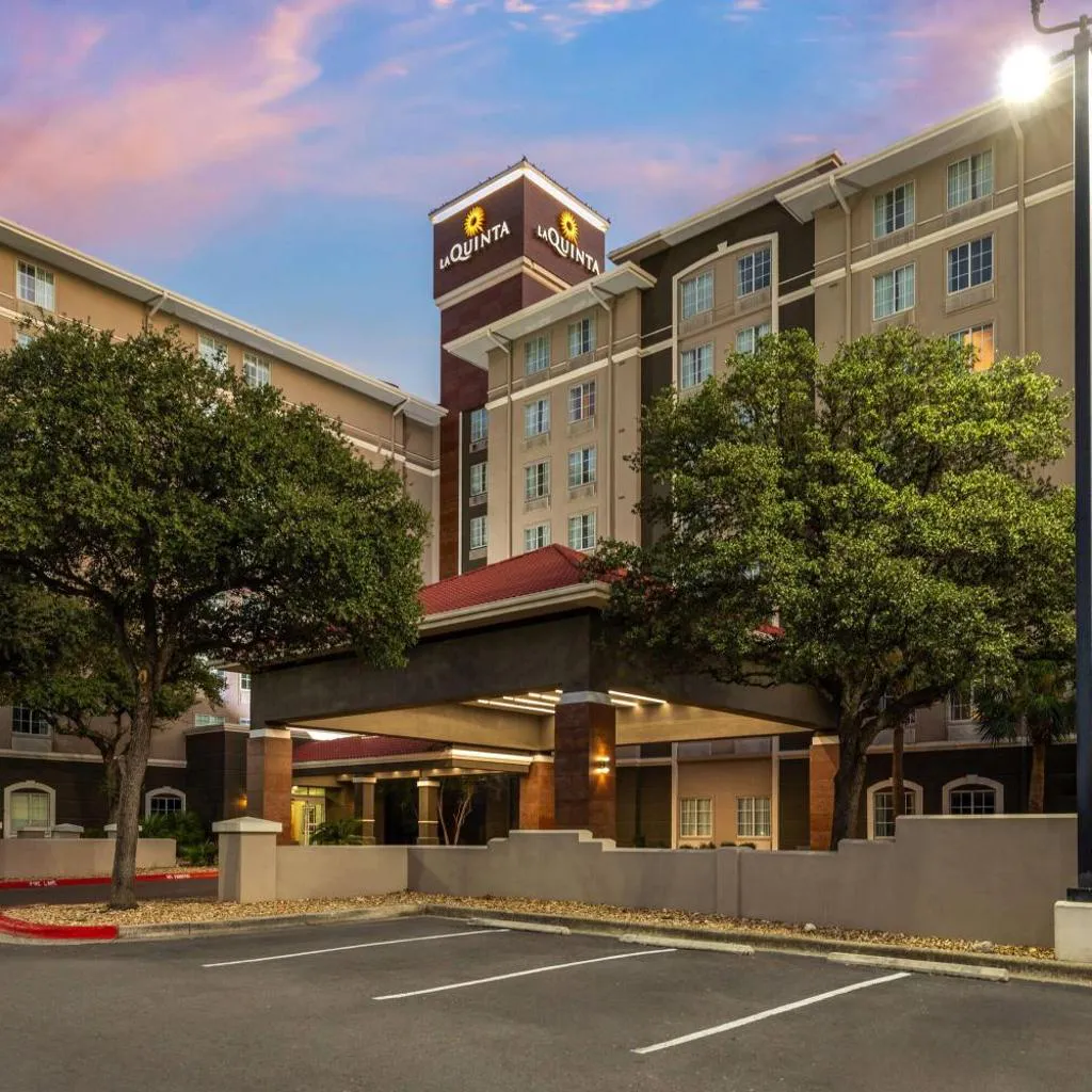 Photograph of La Quinta by Wyndham San Antonio Airport
