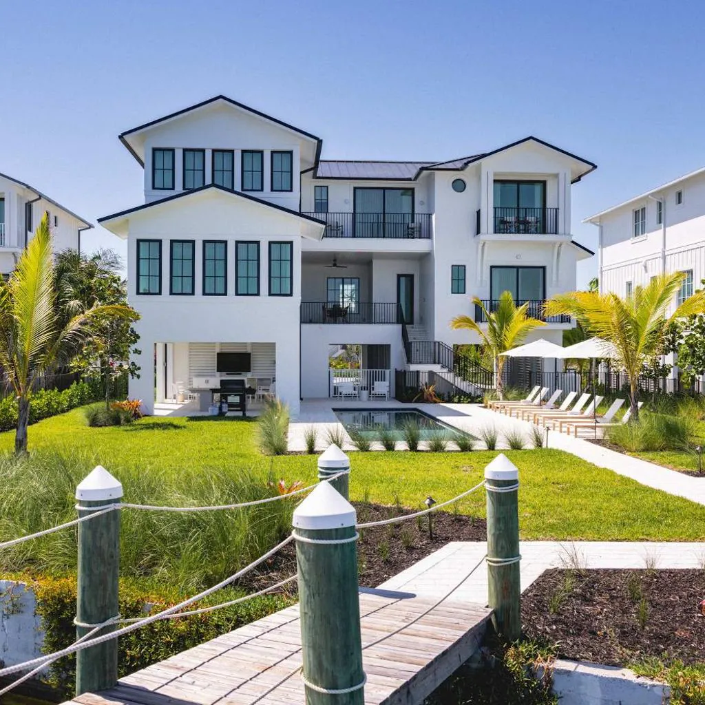 Photograph of Waterfront Luxury Home - Tidelands House