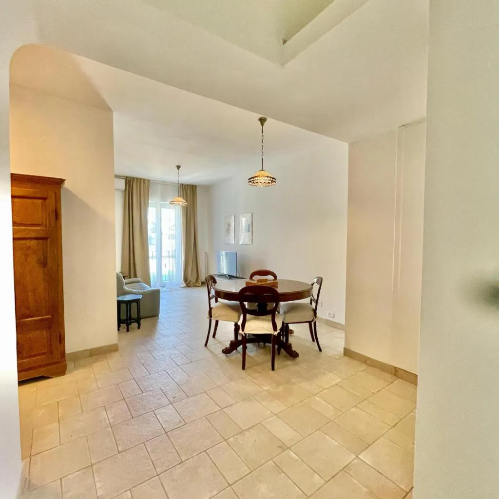 Photograph of SANTA MADRE NAPOLI penthouse