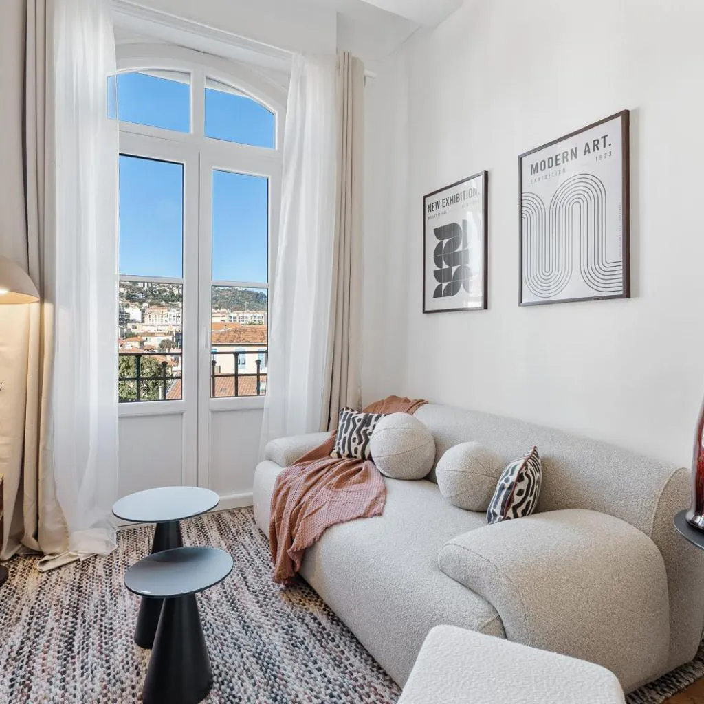 Photograph of Nice Renting - BELLEVUE - Chic Elegant Refuge Residential Area Liberation