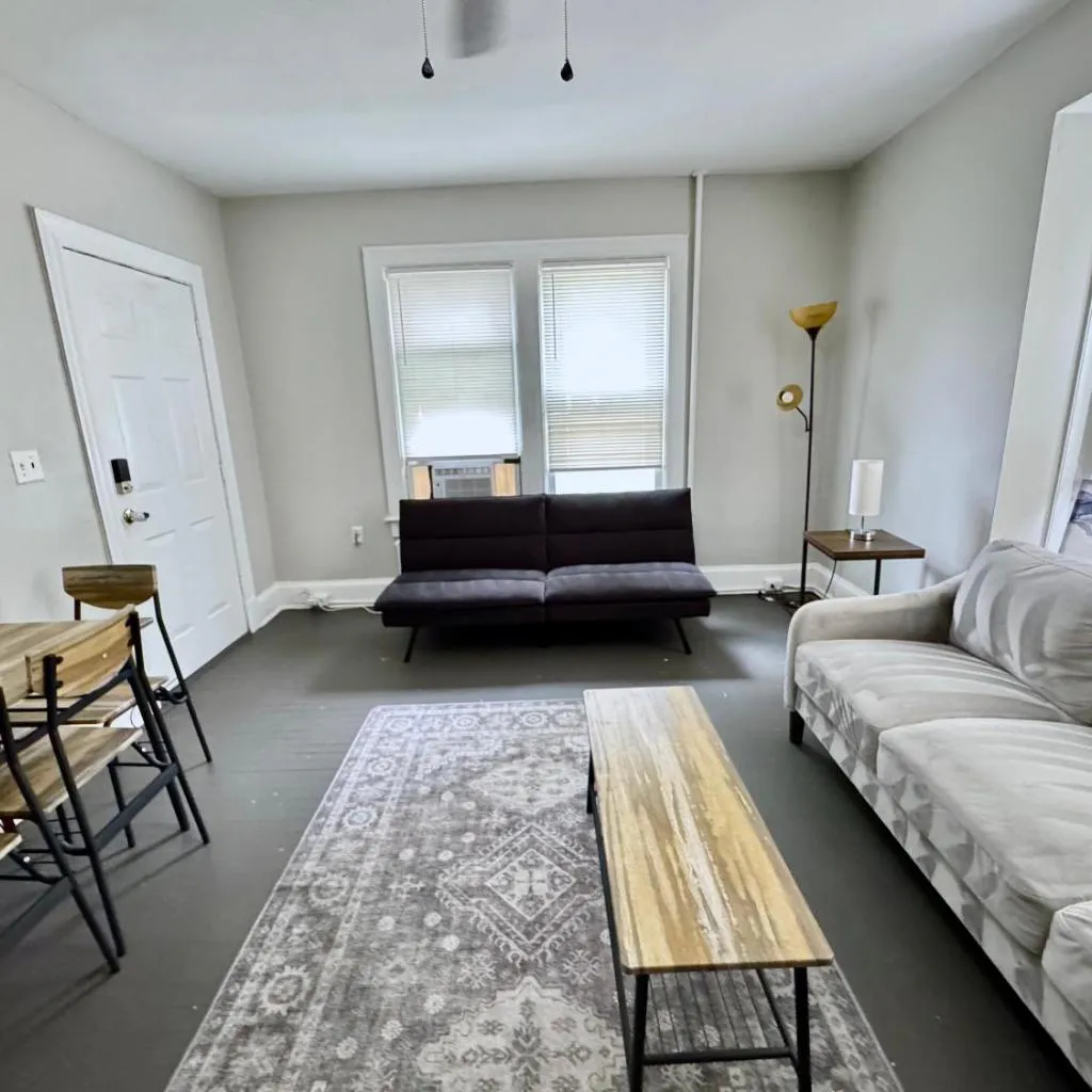 Photograph of Beautiful Condo 2BR with Parking Nice Location