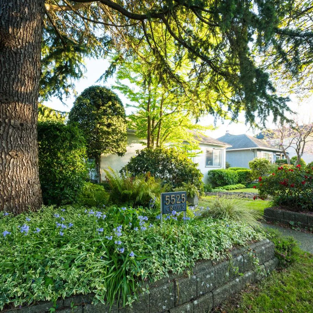 Photograph of Crown Garden House