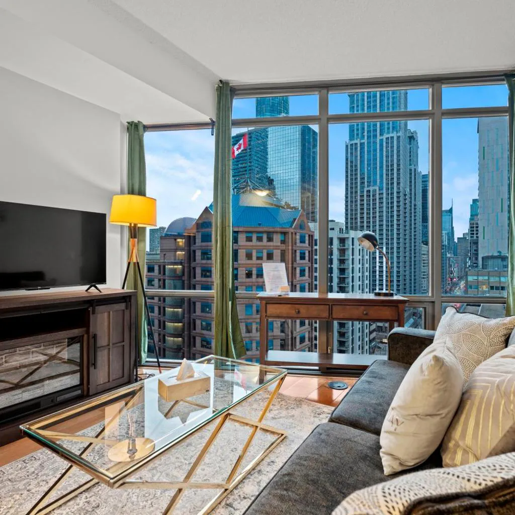 Photograph of 1BR High Floor View Downtown Toronto