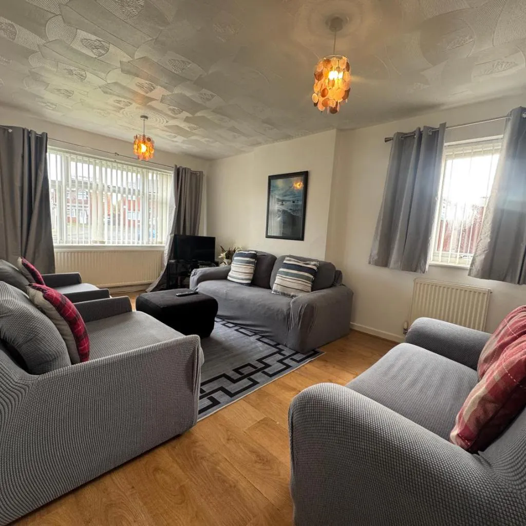 Photograph of 4BR, One level, Step free,, Roll-in-showers, Accessible Bungalow