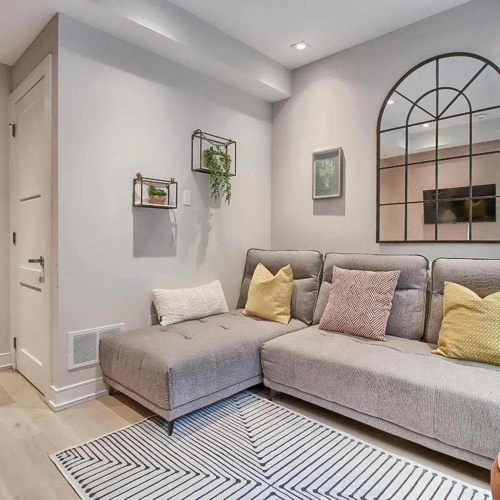 Photograph of Luxury Townhouse in Downtown Toronto - TH1