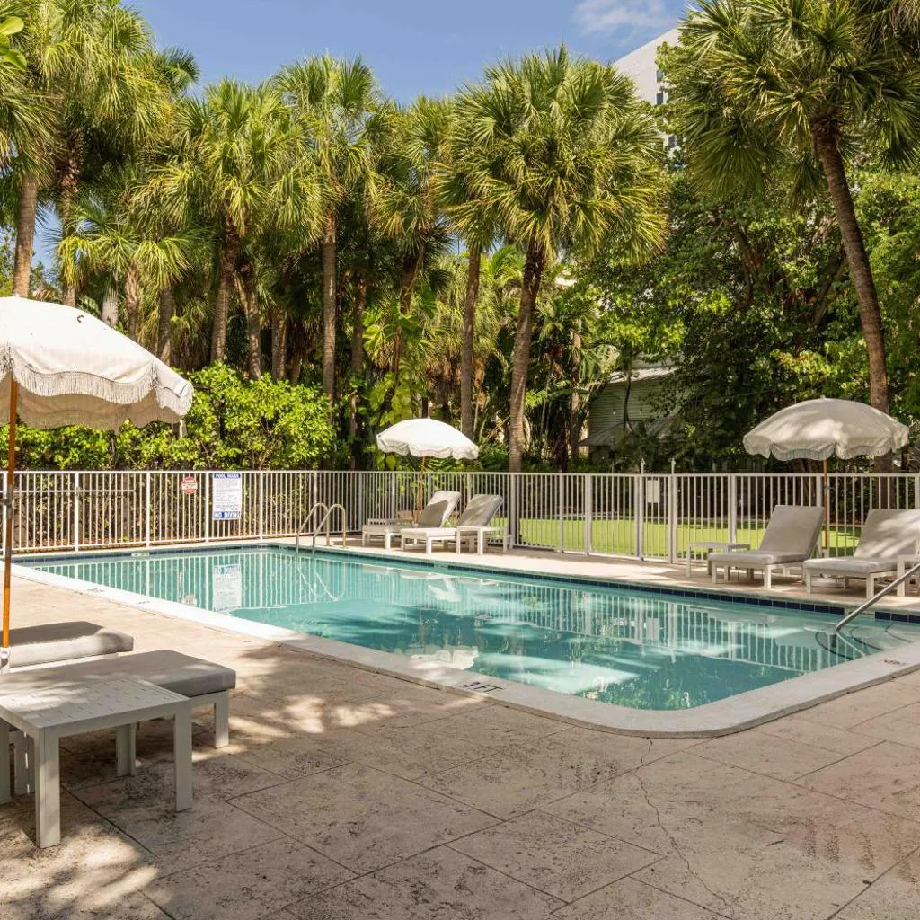 Photograph of Miami River Inn by Renzzi