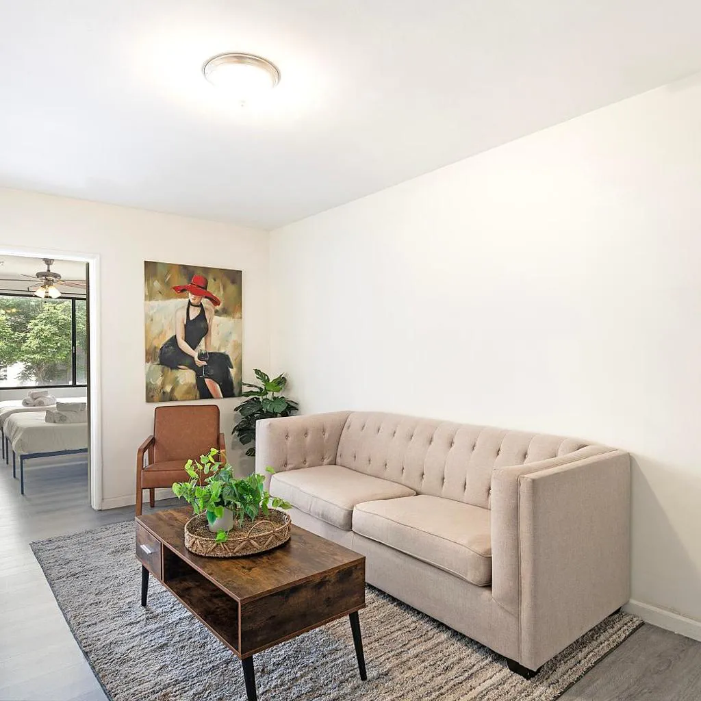 Photograph of Comfortable 1B 2beds Retreat Near Beverly Hills