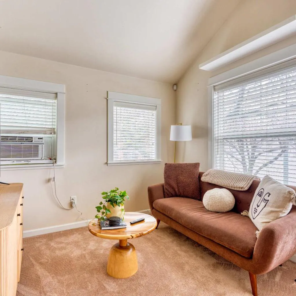 Photograph of Elegant NW Portland Suites - Central Walkable Stay
