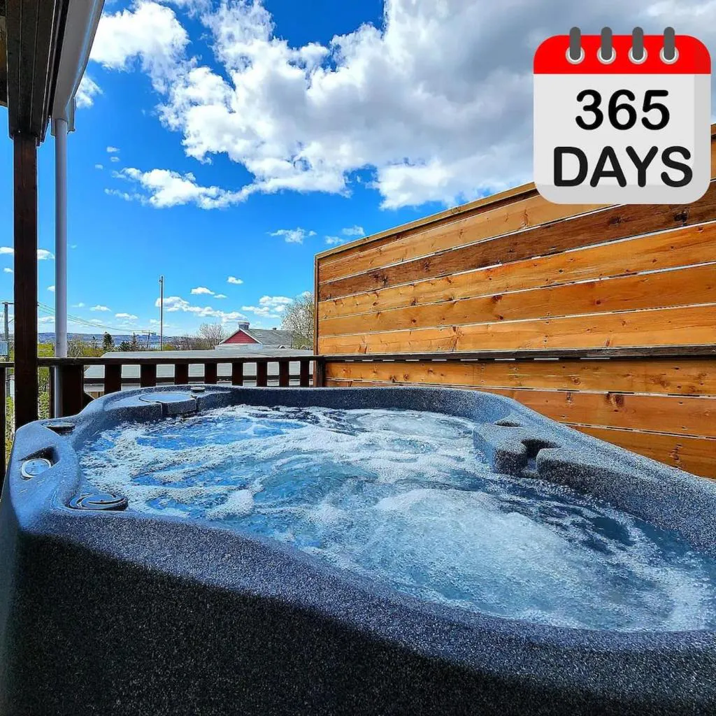 Photograph of Lovely Boho Spa Sauna AC and Free Parking