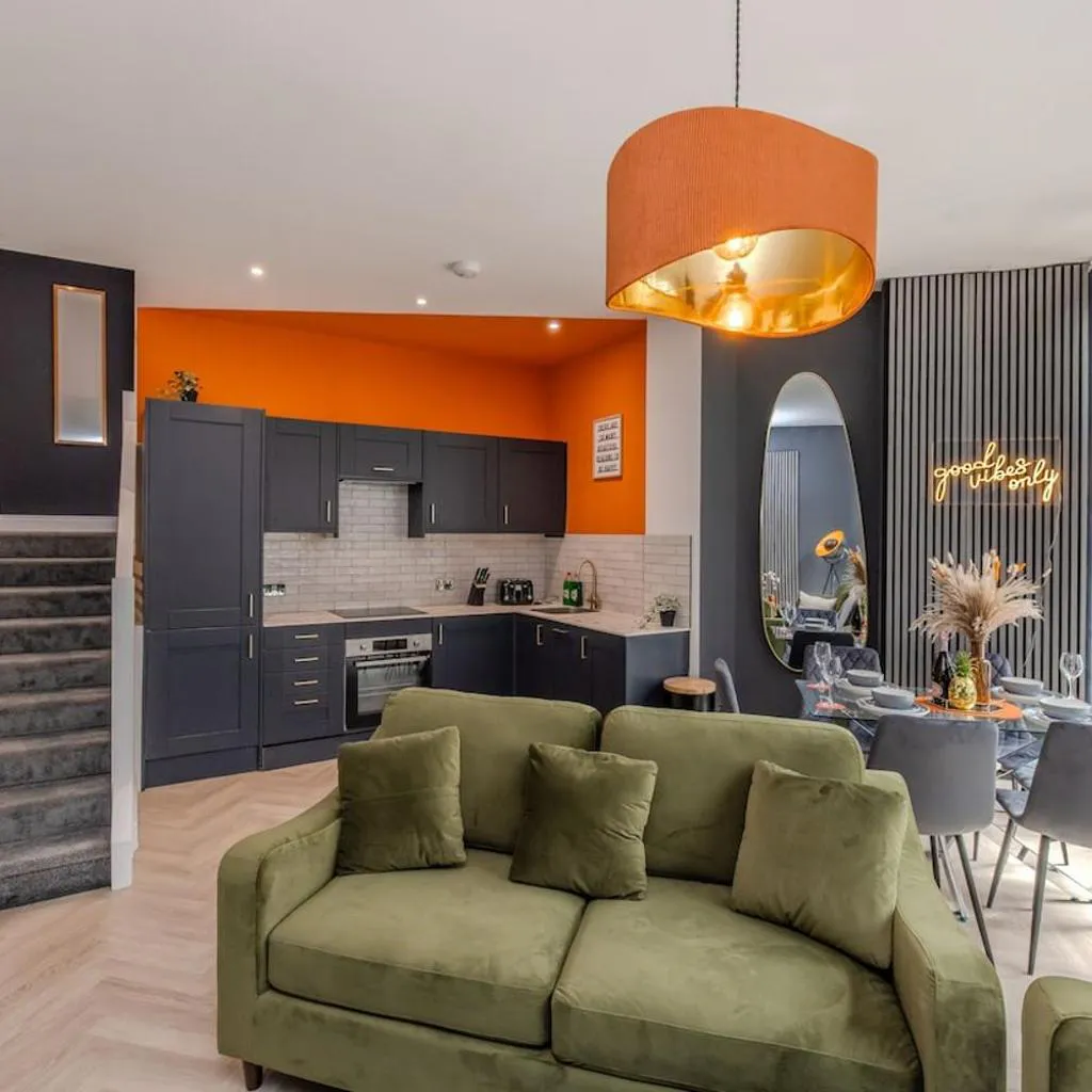 Photograph of Amazing 3 Bedroom Flat Next to Brighton Beach