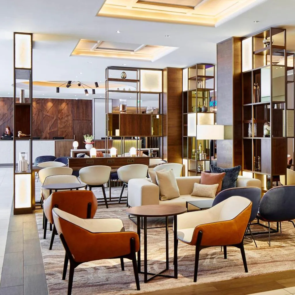 Photograph of London Marriott Hotel Regents Park